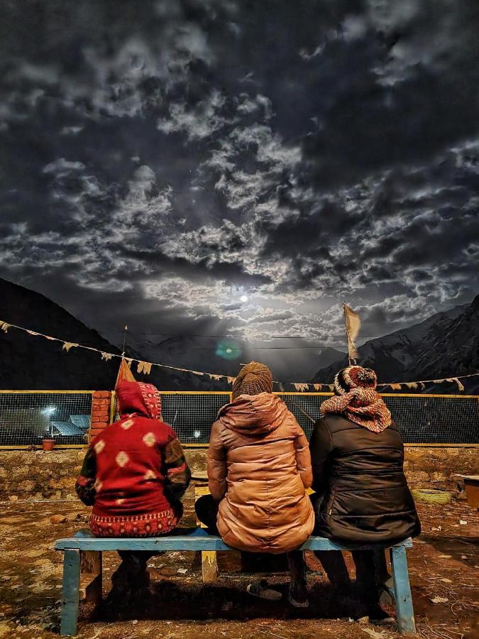 LAP Stays - Wanderer's Nest Chitkul Exterior foto
