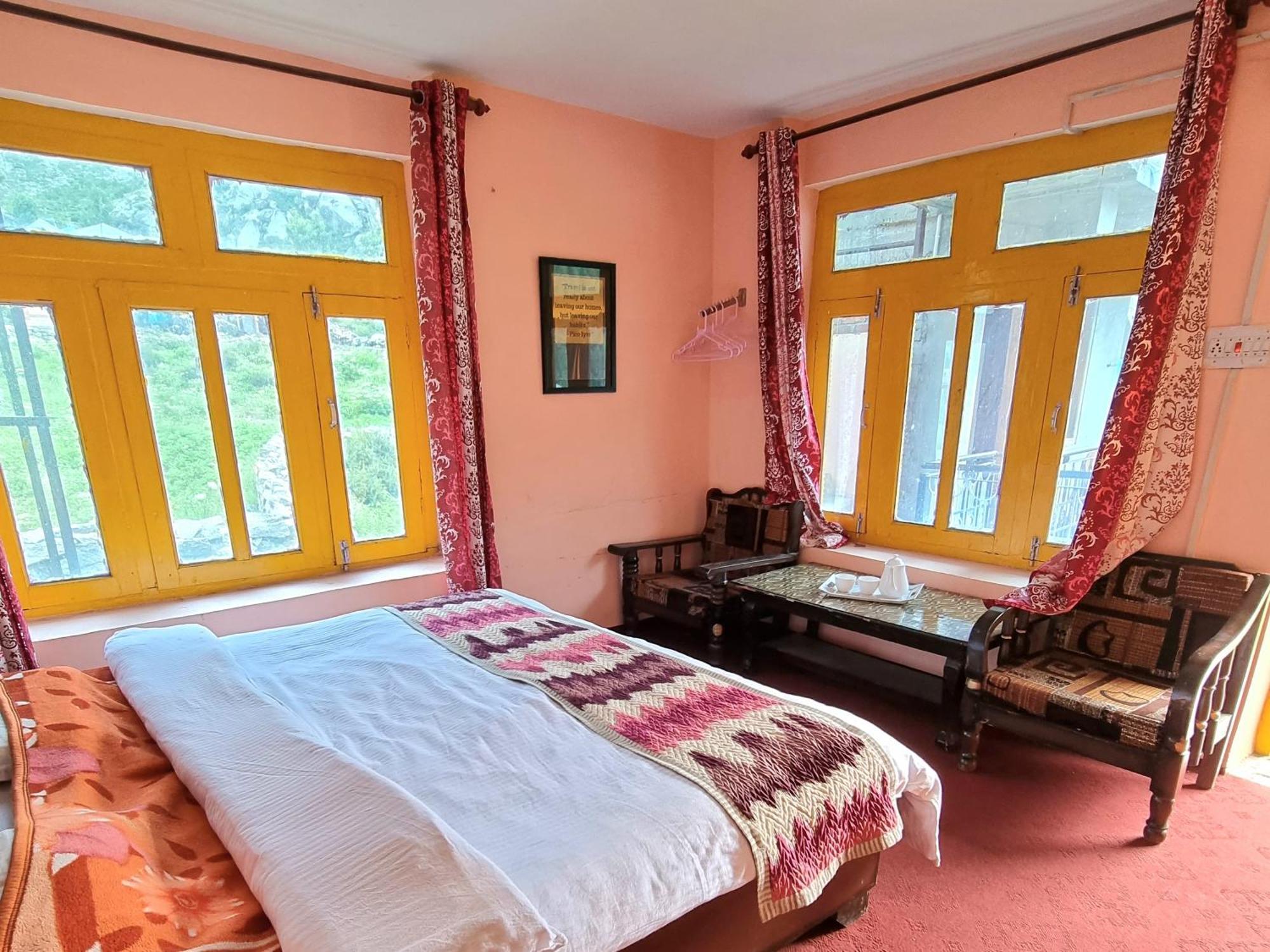 LAP Stays - Wanderer's Nest Chitkul Zimmer foto