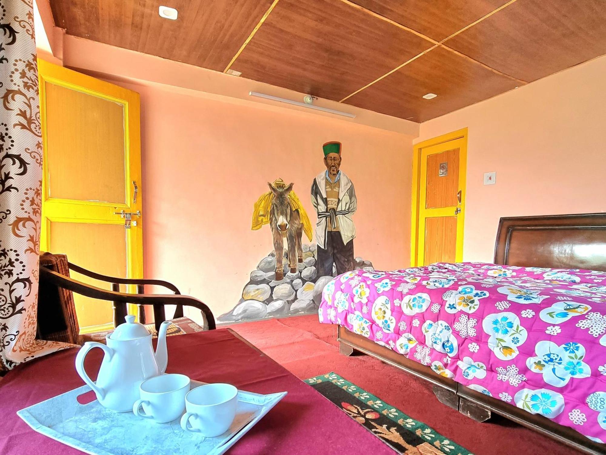 LAP Stays - Wanderer's Nest Chitkul Zimmer foto